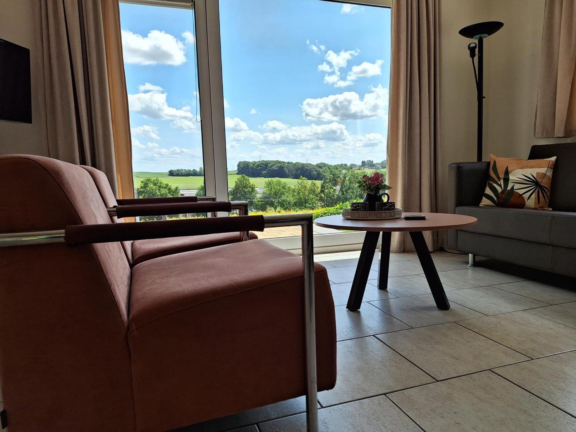 Domein Hellebeuk met UITZICHT! Valkenburg/Klimmen Buitenkant foto